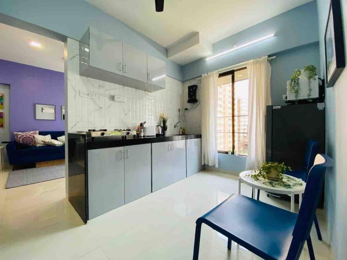 Apartment Pali Carters Building 801, 20th Road, Khar West By Connekt Homes Mumbai