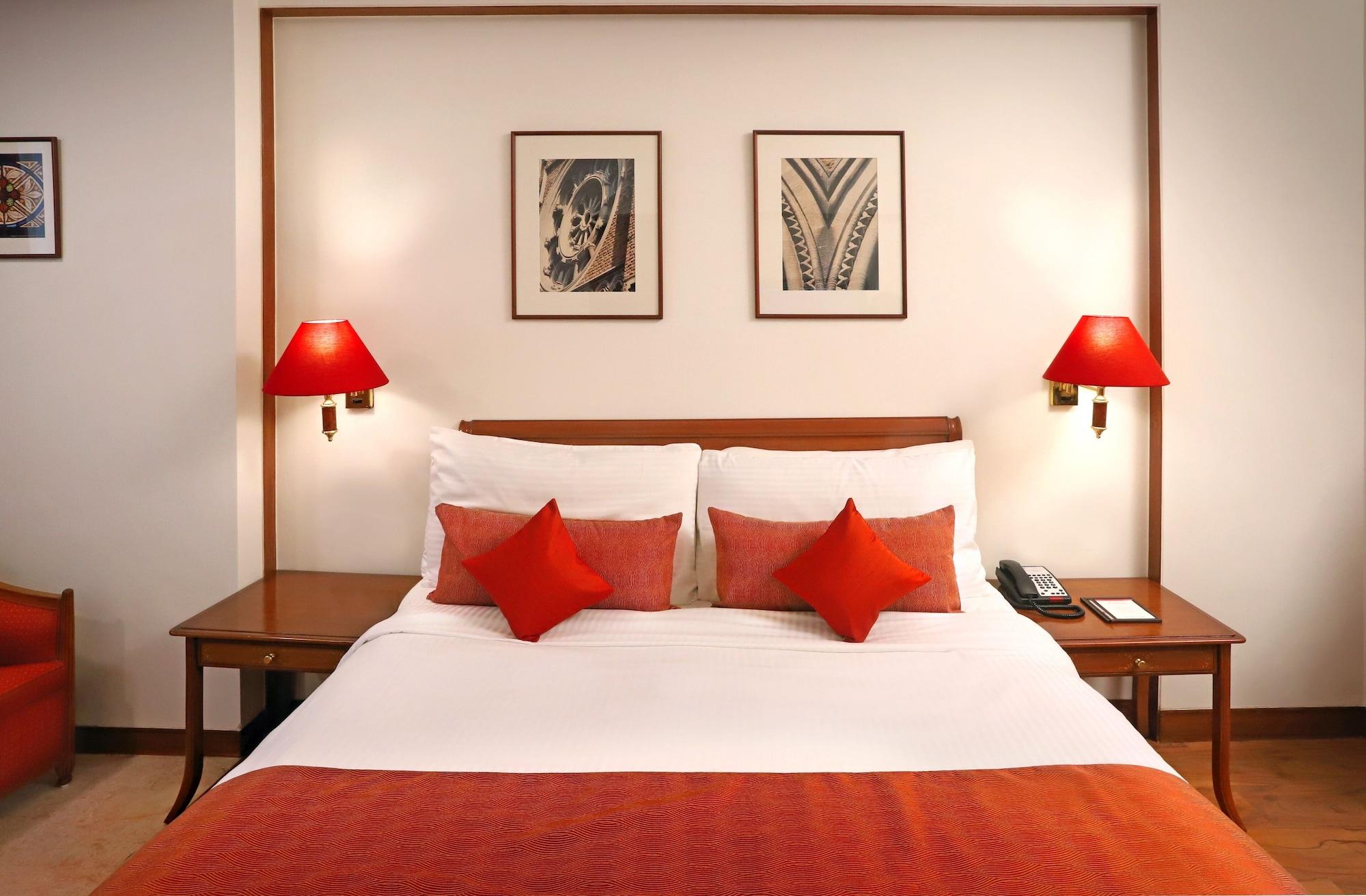 The Ambassador, Marine Drive, 4* Mumbai