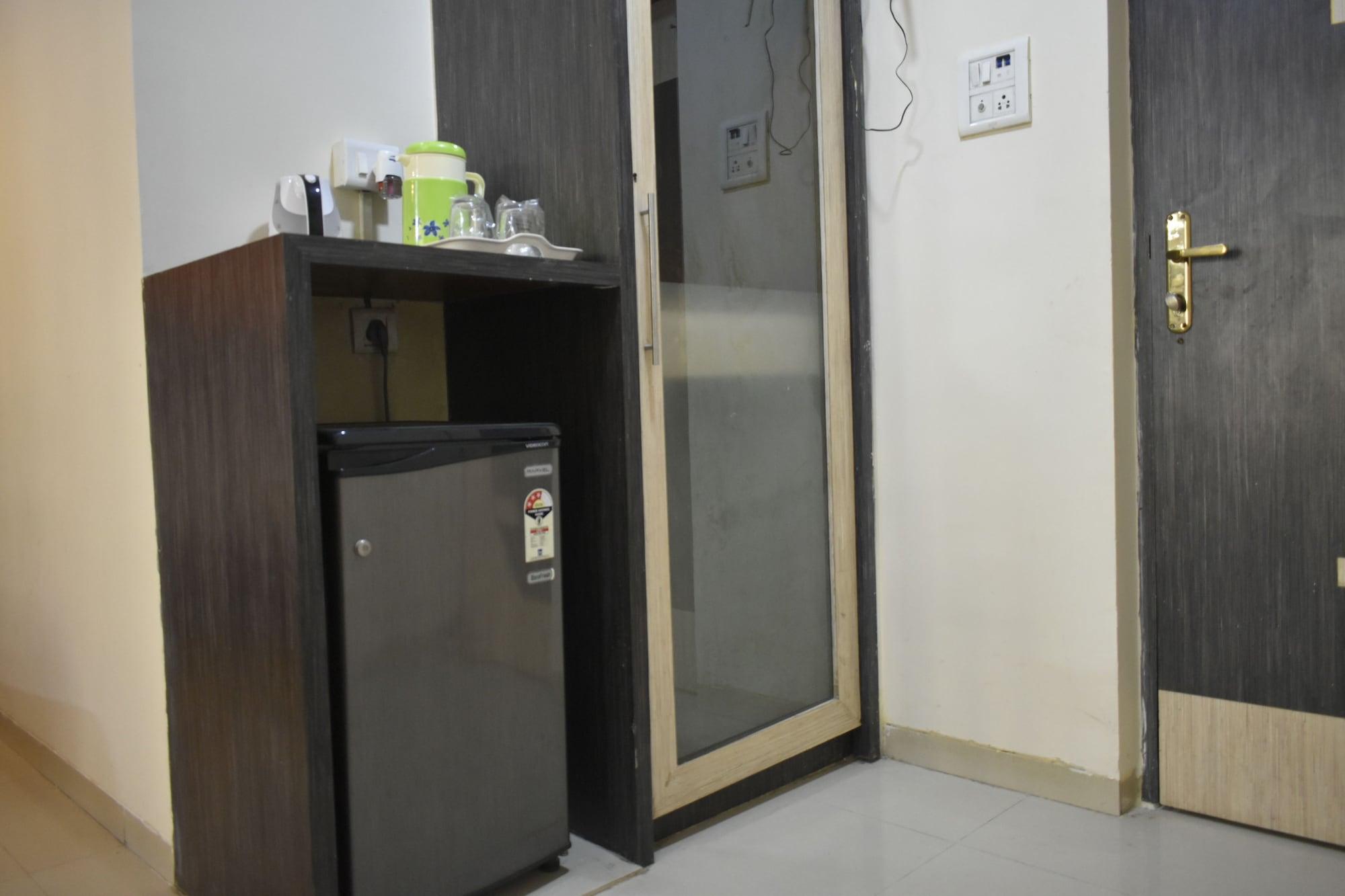 Arma Court - Near Us Embassy, Bkc Hotel