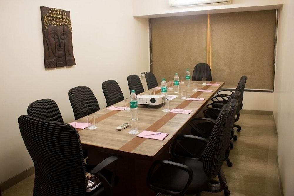 Jyoti Dwelling Hotel