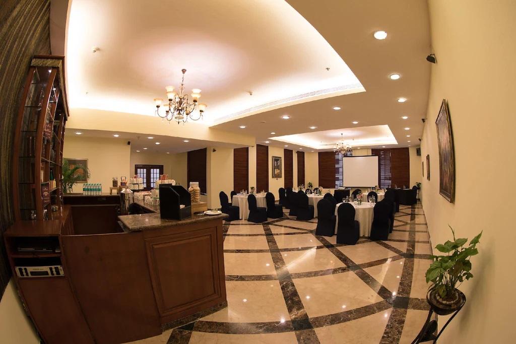 Hotel The Lalit Mumbai