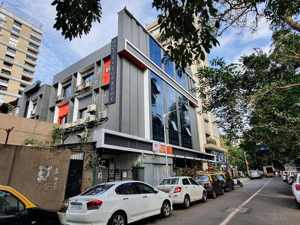 Supreme - Cuffe Parade Hotel 3*