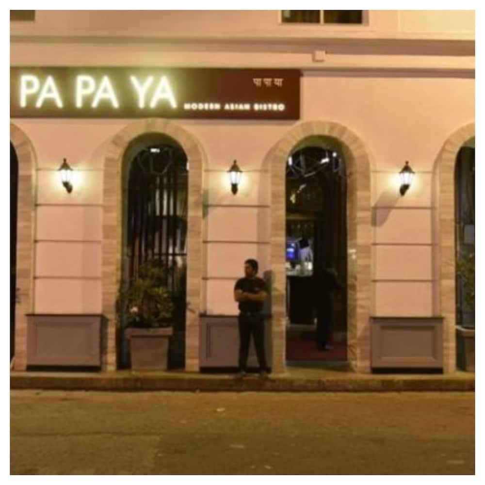 Diplomat, Colaba 3*