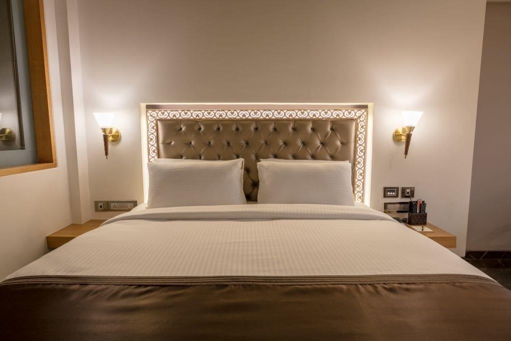 Peninsula Redpine Hotel Mumbai