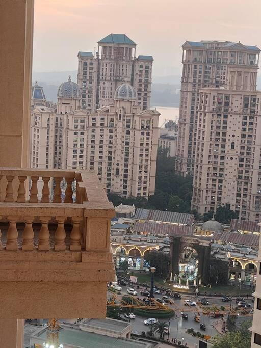 Trendy1br+smart Kitchen +living Room+1.5 Toilets * Mumbai