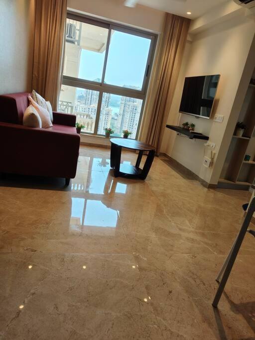 Trendy1br+smart Kitchen +living Room+1.5 Toilets * Mumbai