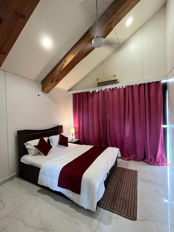 White House Goregaon *