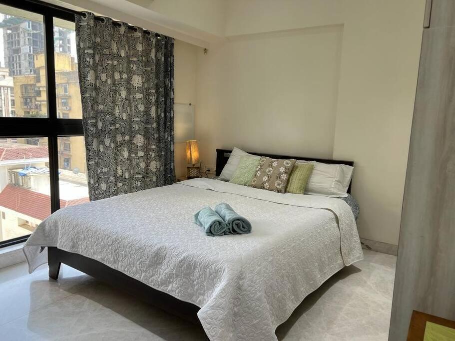 Apartment Kakad Classic 360, 16th Rd, Pali Village, Khar West By Connekt Homes *