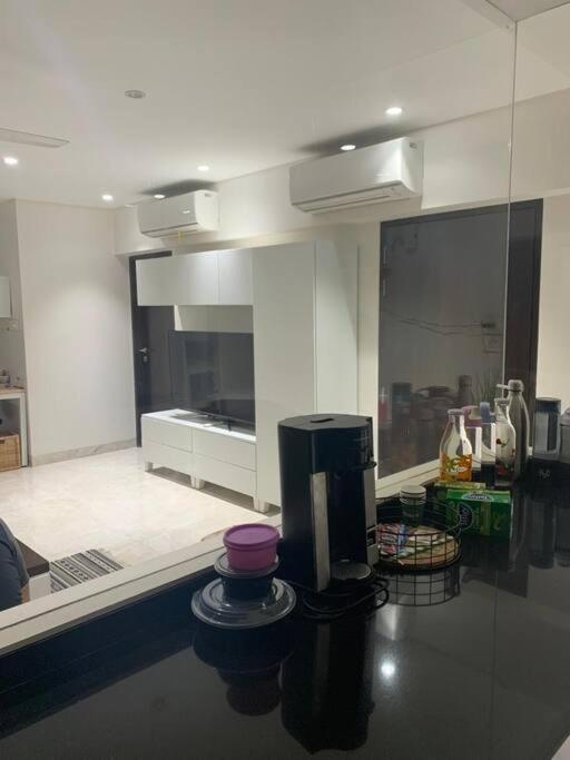 Apartment Kakad Classic 360, 16th Rd, Pali Village, Khar West By Connekt Homes *