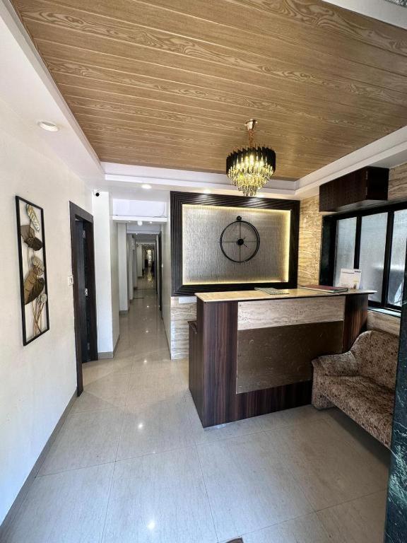Kalpana Residency - Near Us Embassy Hotel Mumbai