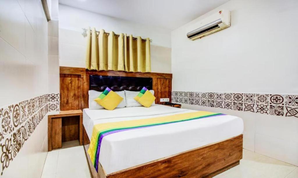 Hotel Kalpana Residency - Near Us Embassy