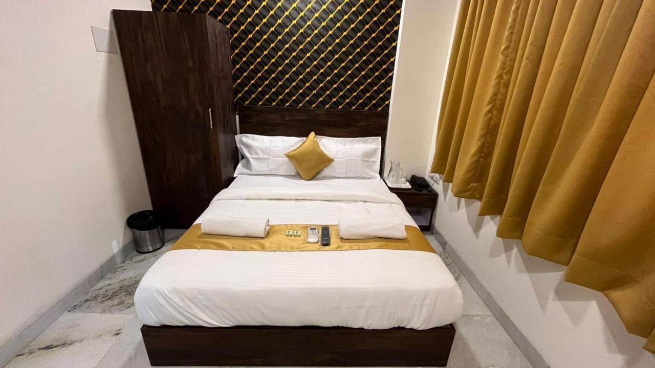 Plaza - Prabhadevi Dadar Hotel