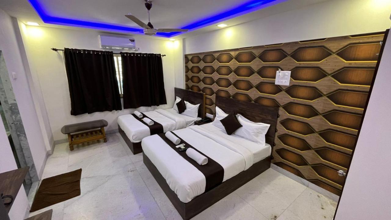 Plaza - Prabhadevi Dadar 3*
