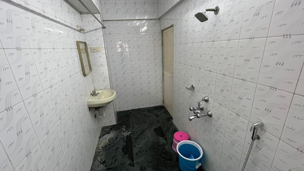 Hotel Plaza - Prabhadevi Dadar