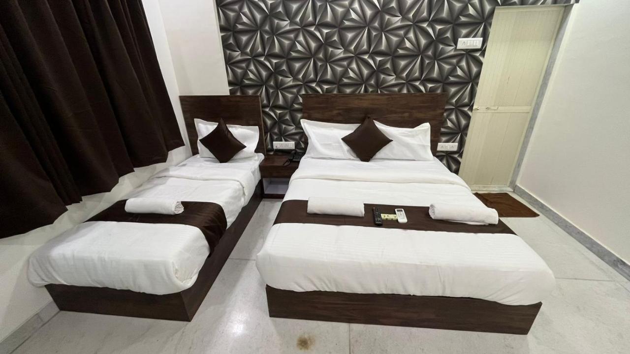 Plaza - Prabhadevi Dadar Hotel