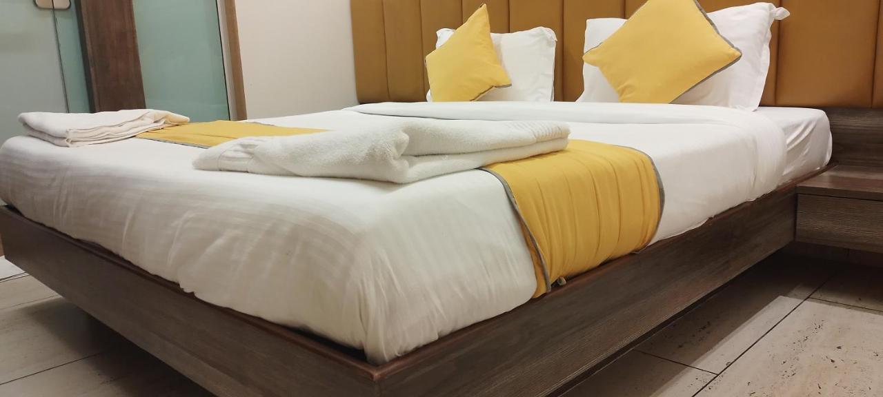 Shine Hospitality Group Hotel Mumbai