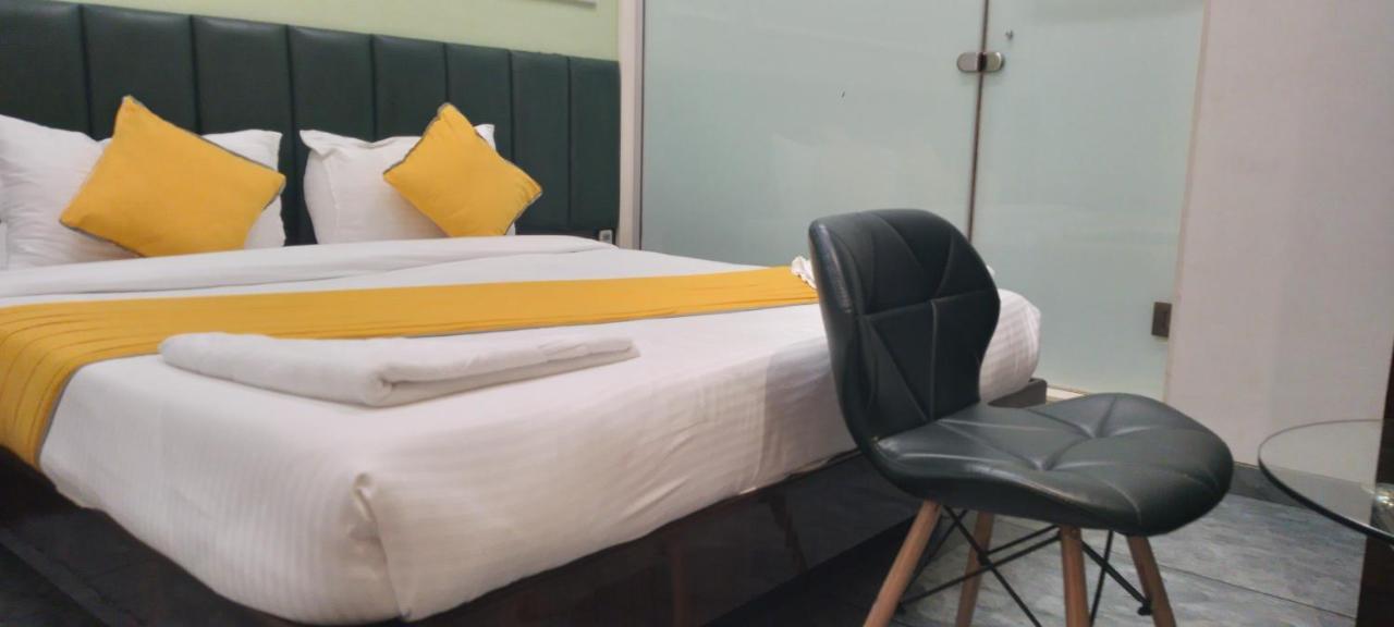 Shine Hospitality Group Hotel 2*