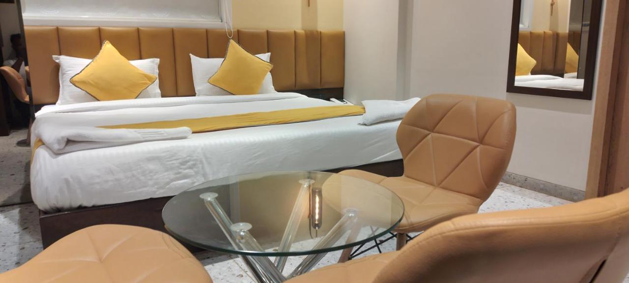 Shine Hospitality Group 2* Mumbai