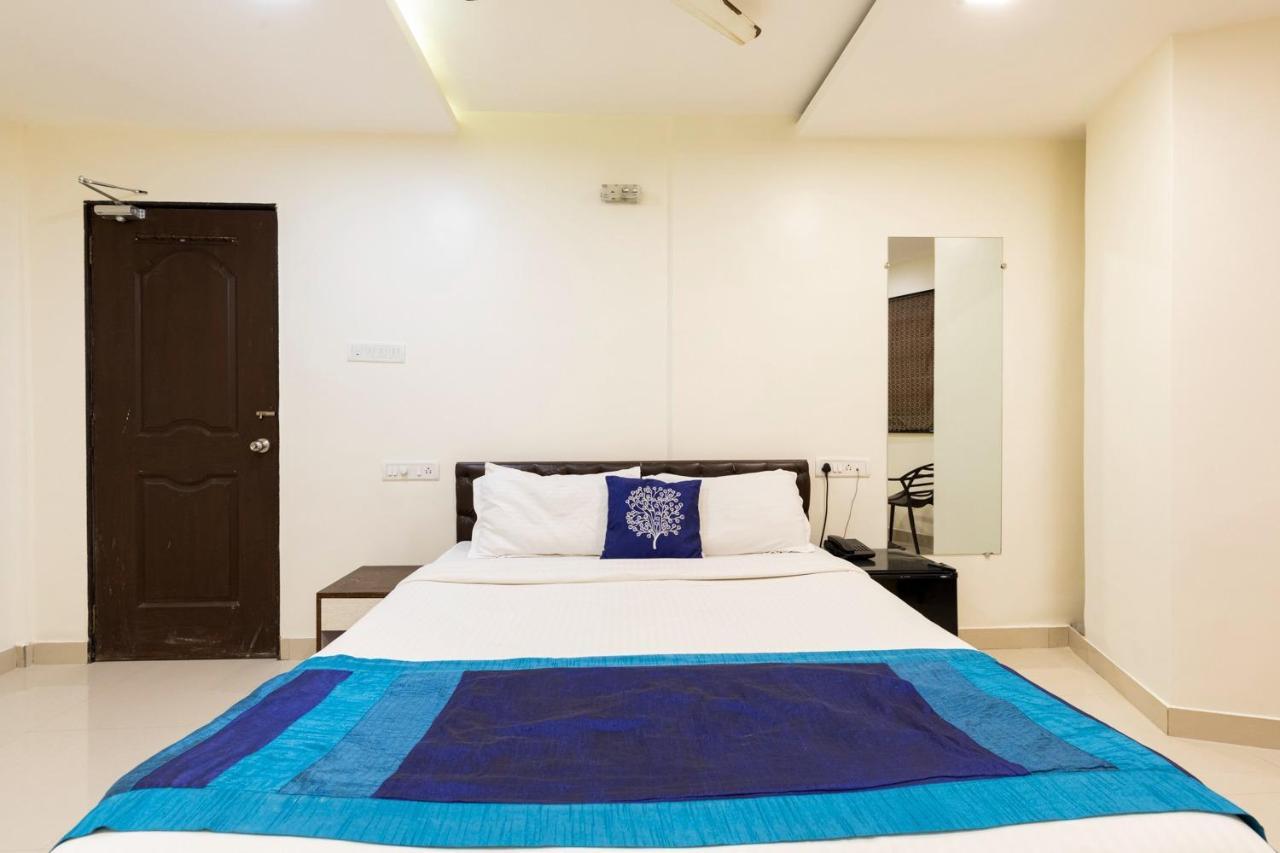 Girgoan Palace Hotel 3*