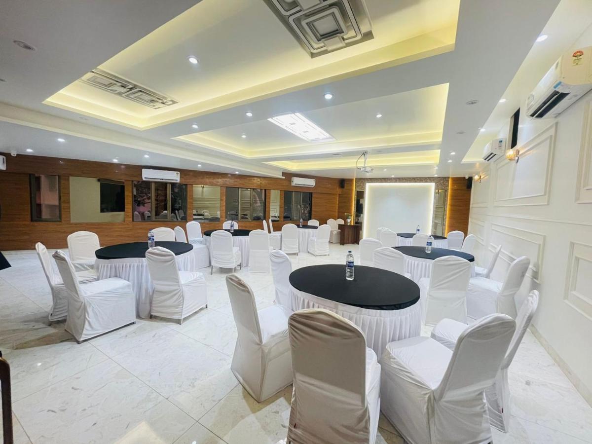 Golden Tulipz Hotel Mumbai