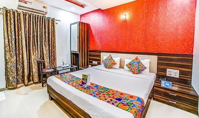 Hotel Adore International - Near Airport & Visa Consulate