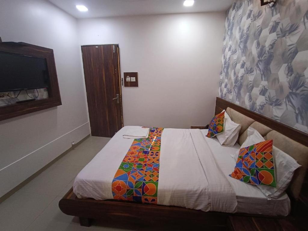Adore International - Near Airport & Visa Consulate 3*