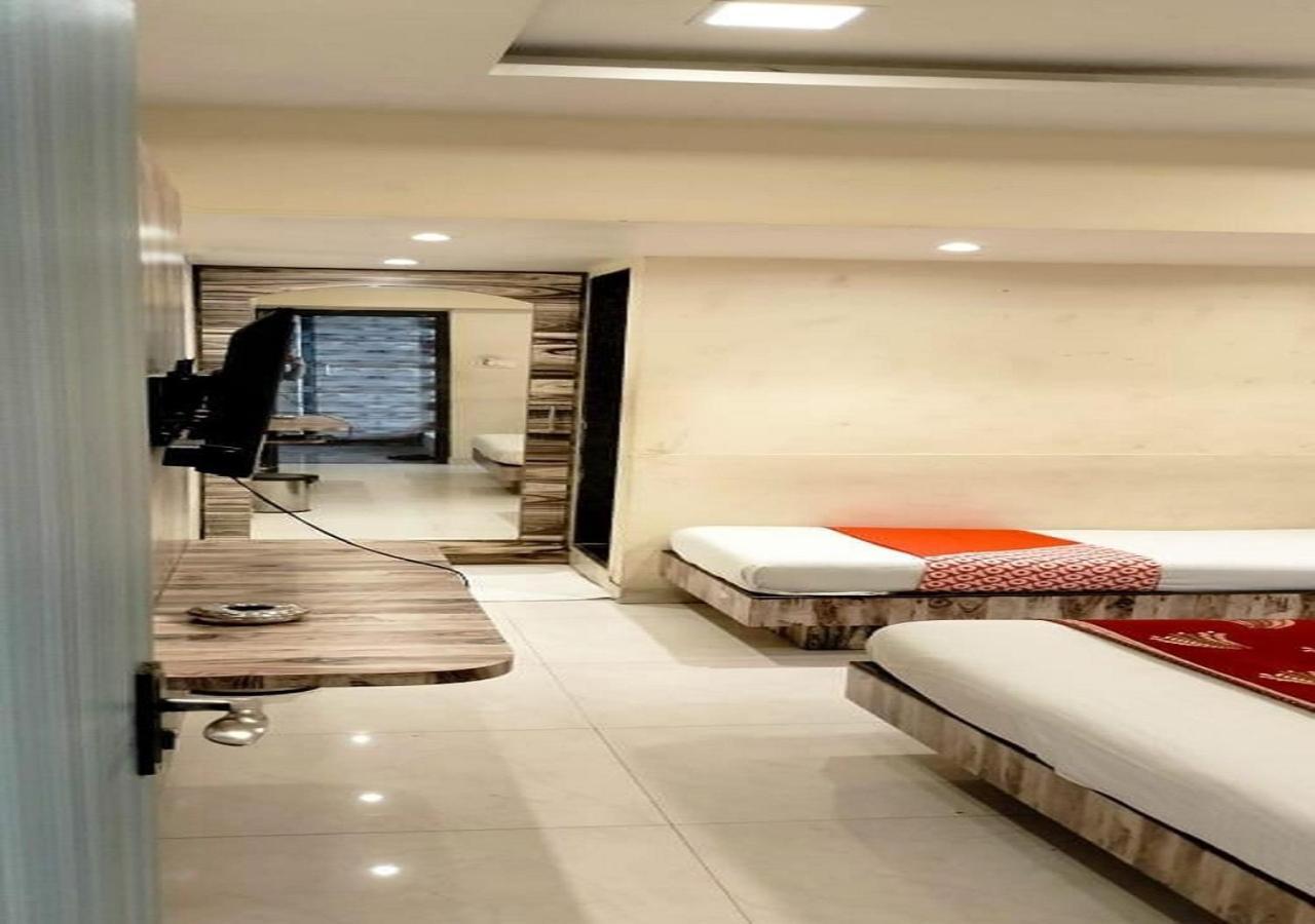 Golden Hotel