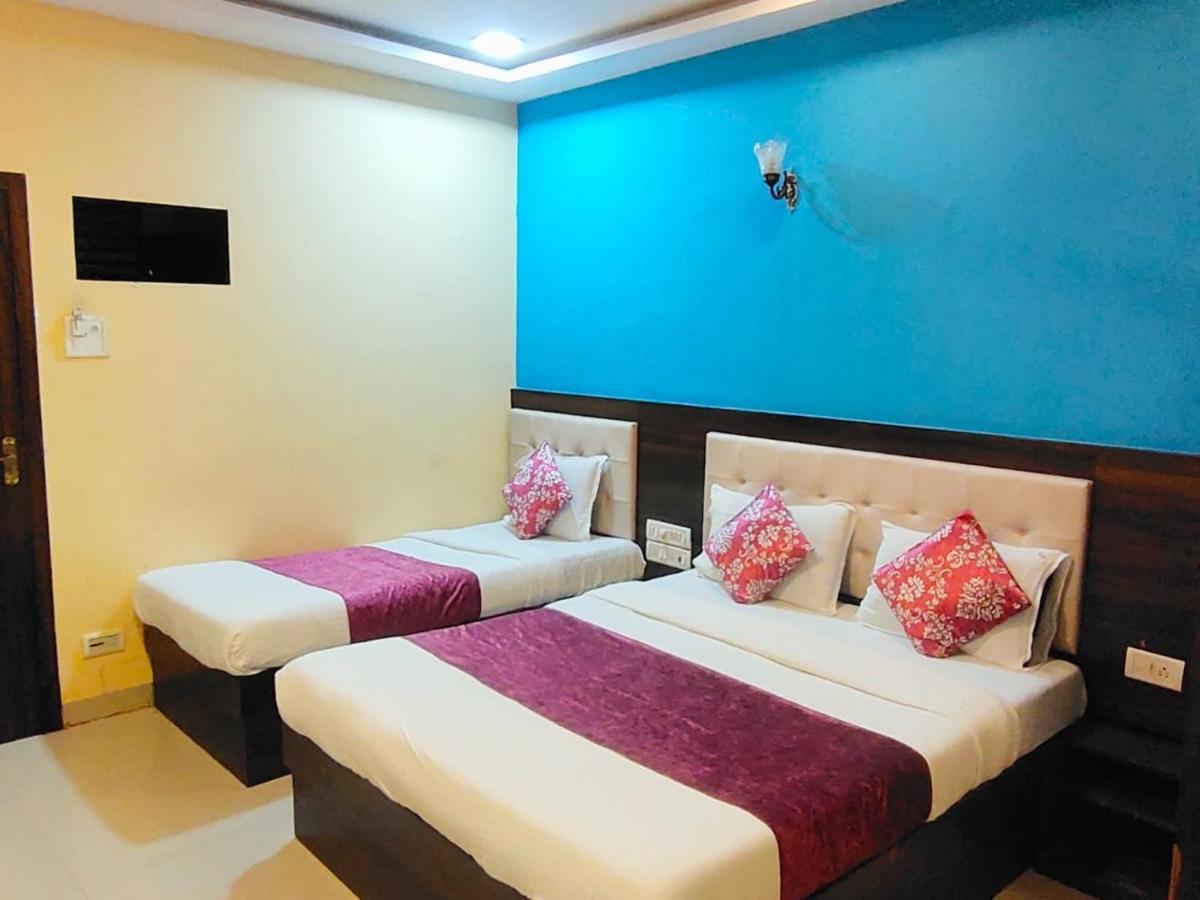 Golden Galaxy - Santacruz East Hotel