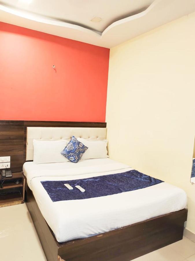 Golden Galaxy - Santacruz East Hotel Mumbai