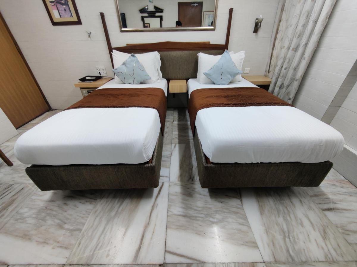 Hotel Capital 2*