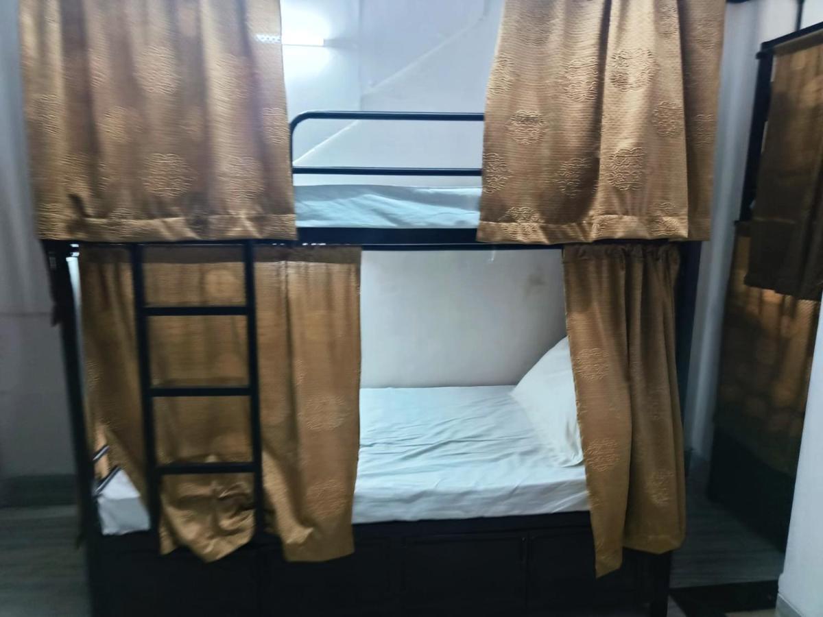 Indigo 66 Boys Hostel-andheri Hostel *