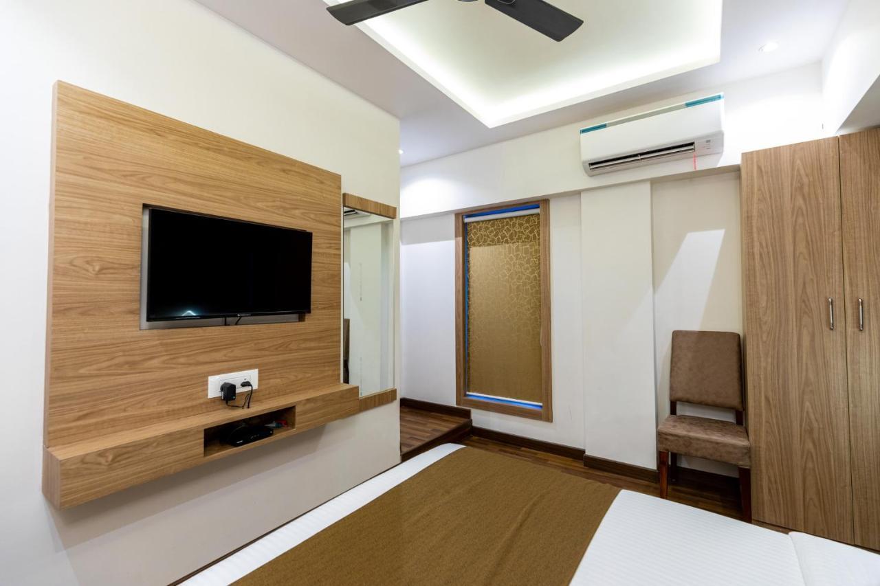 Hotel Larmont Luxury Mumbai