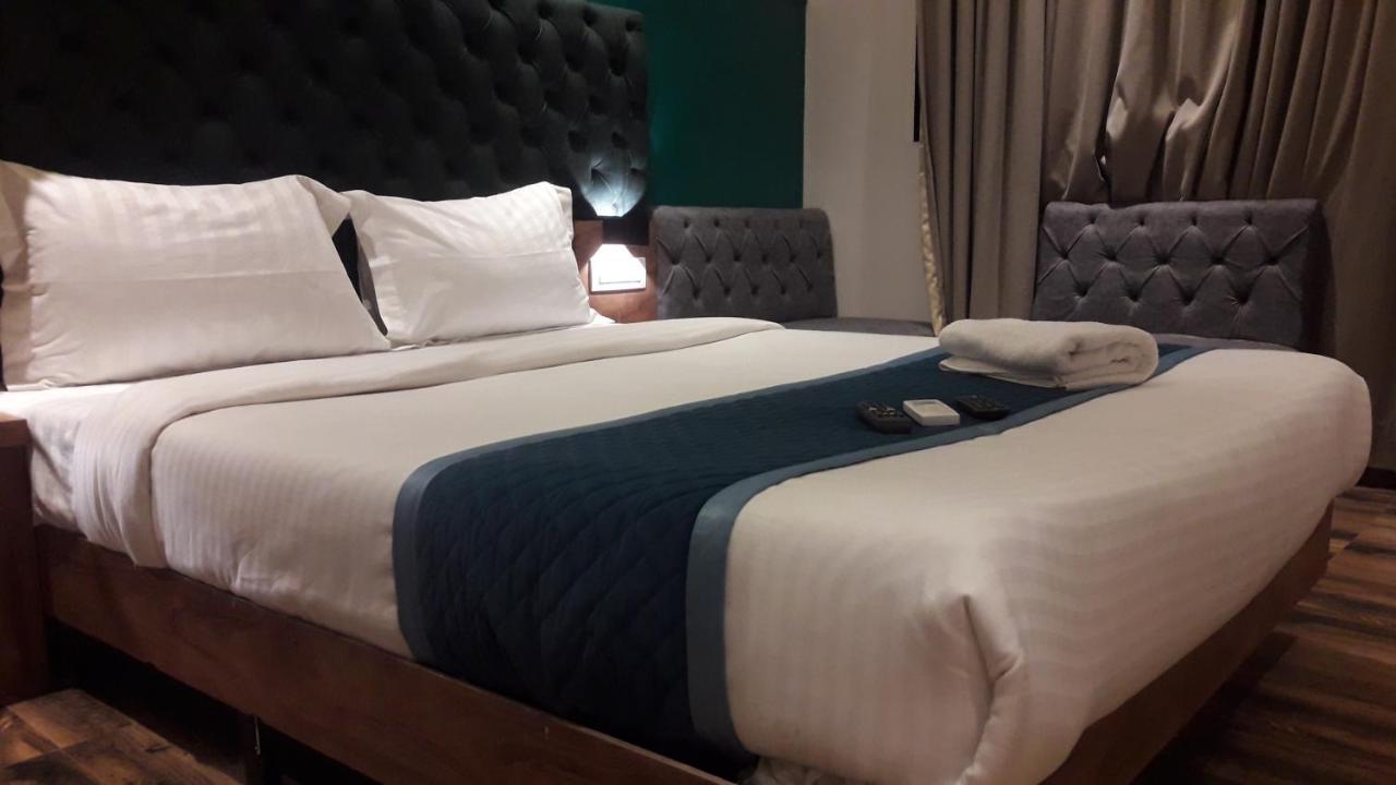 Shine Hospitality Palace Hotel Mumbai