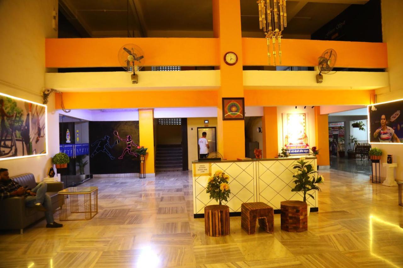 Country By Kempinski And - International Airport Hotel