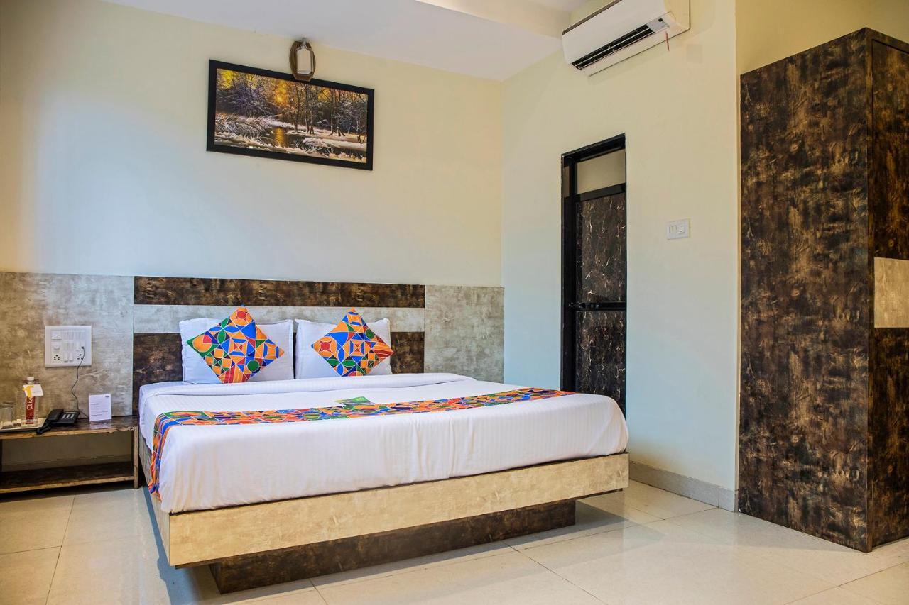 Hotel Fabhotel Consulate Cst