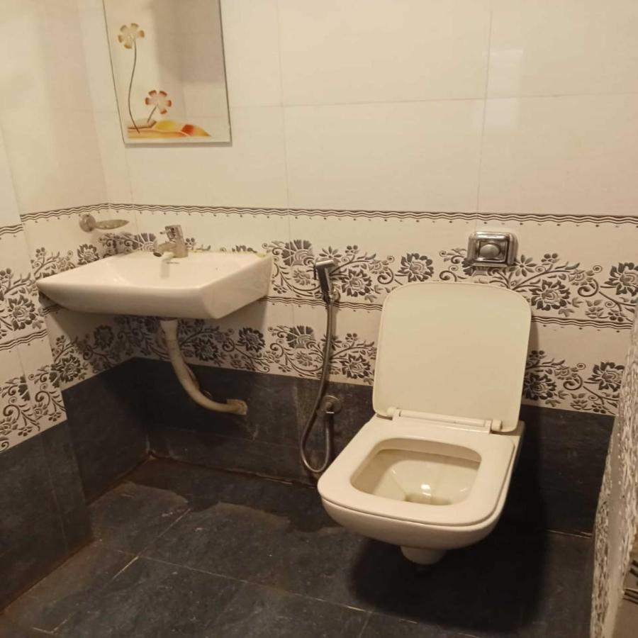 Hotel Borivali Executive - Near Borivali Railway Station 3* Mumbai