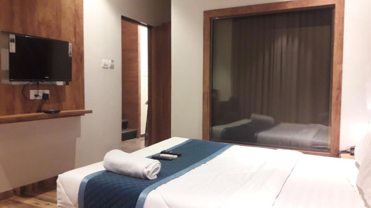 Hotel Shine Hospitality Palace