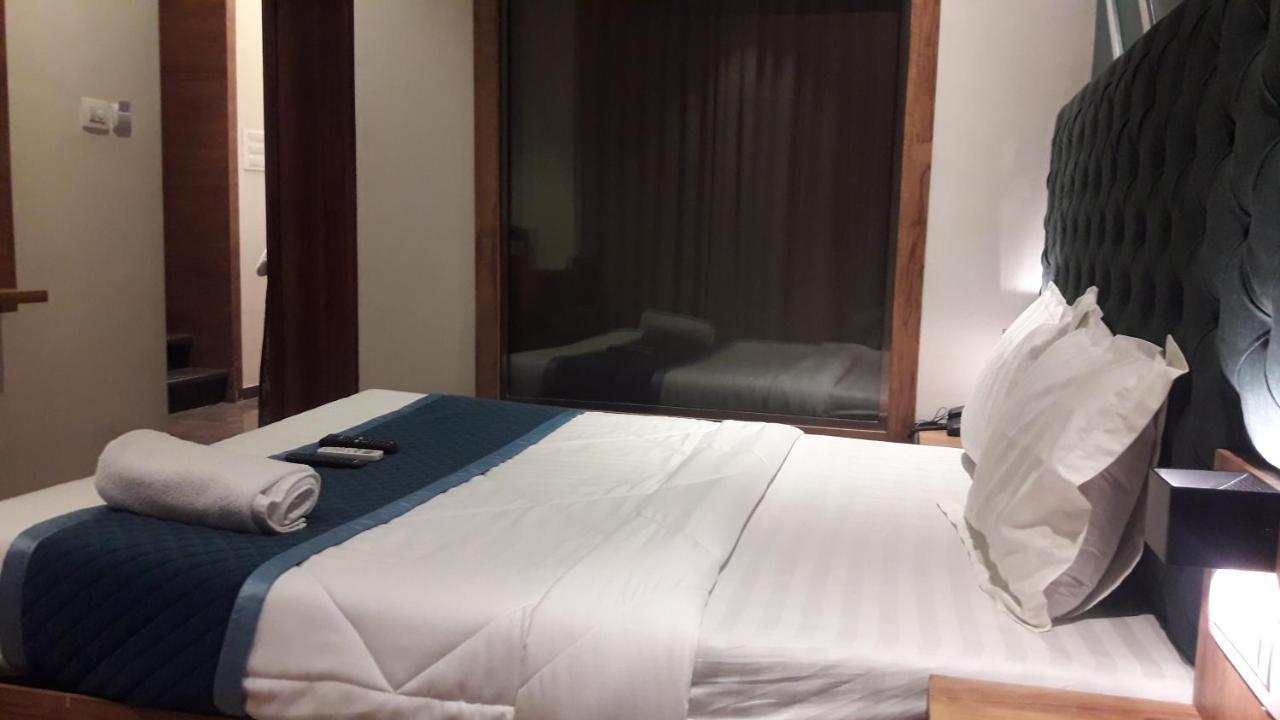 Shine Hospitality Palace 3*