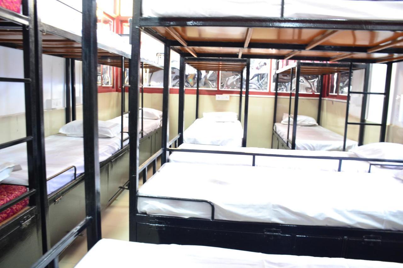 Yaan Gents Hostel Mumbai
