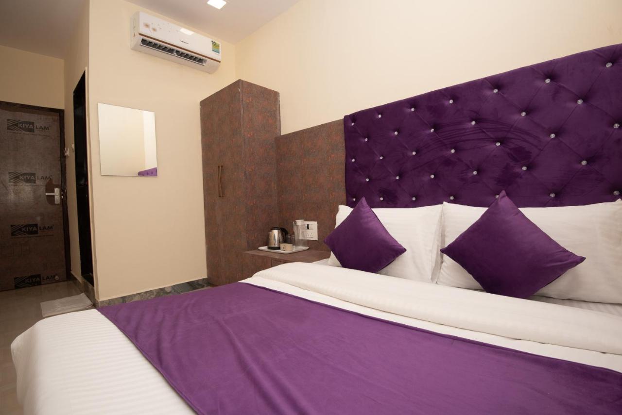 Hotel Priceless Exhibition Centre Goregaon West 2*