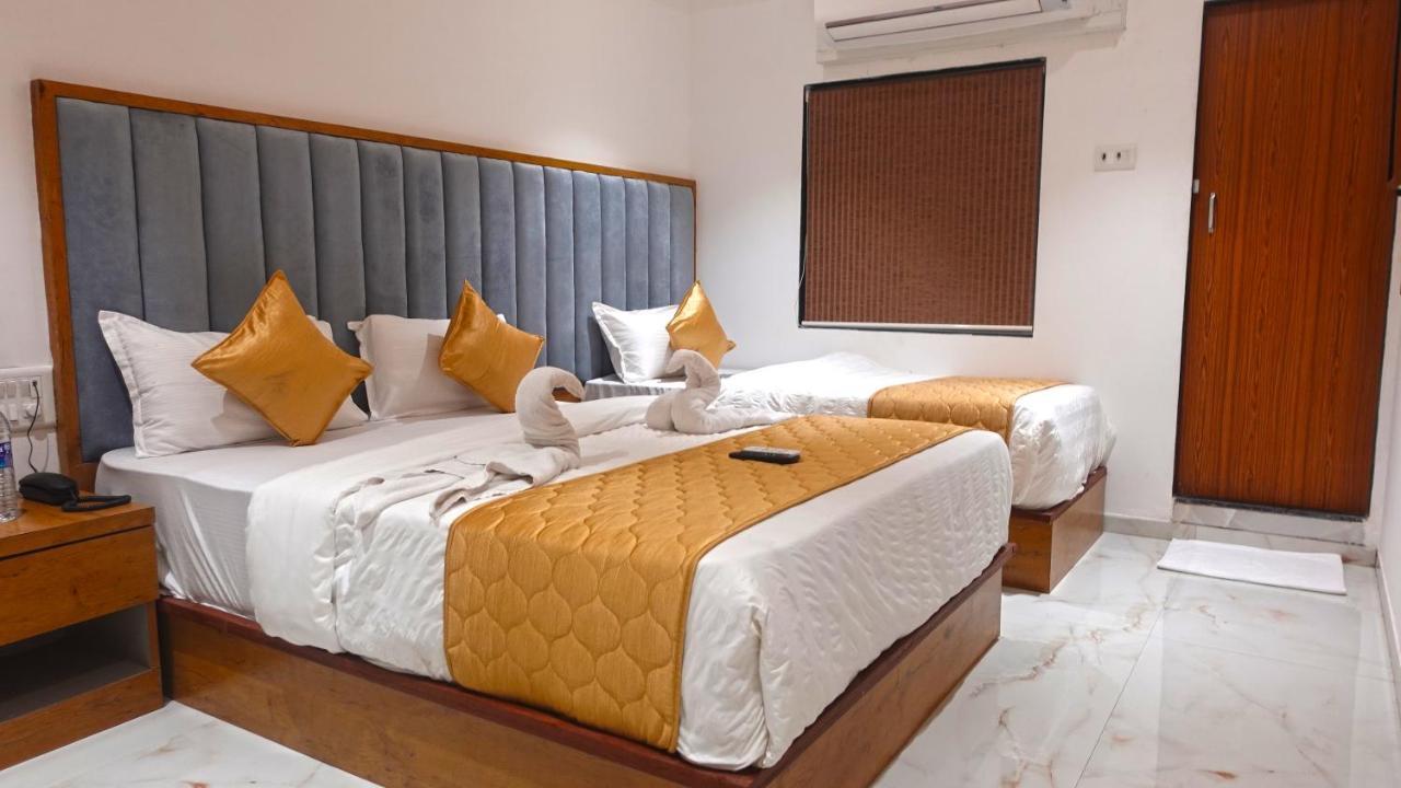 Palms Residency, Chembur