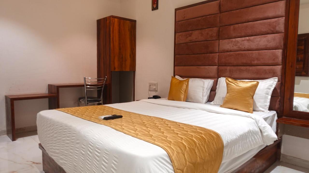 Palms Residency, Chembur Hotel 3*