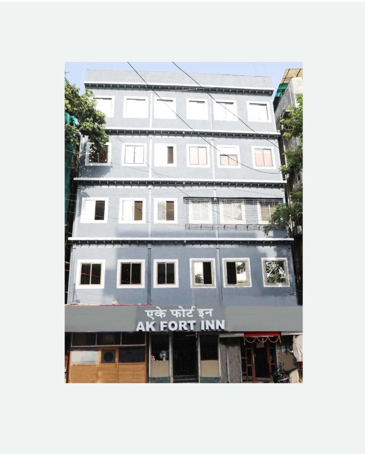 A K Hotel 3*