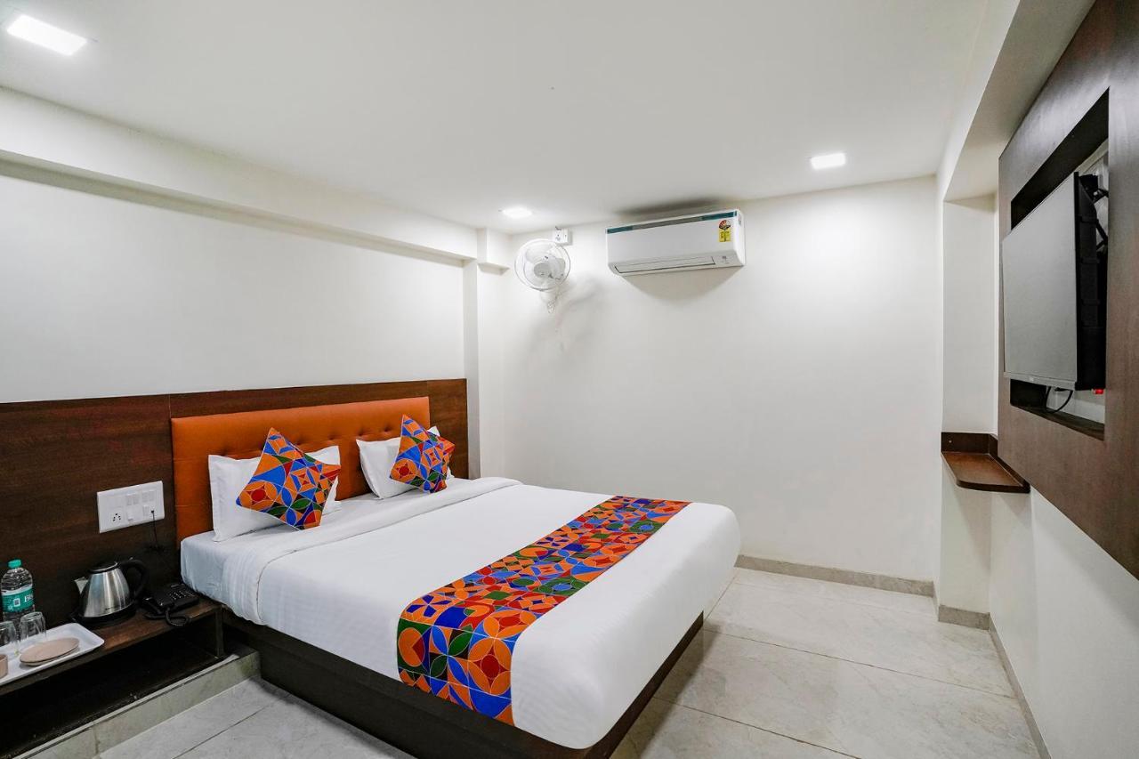 Hotel Fabexpress Varsha Residency 3*