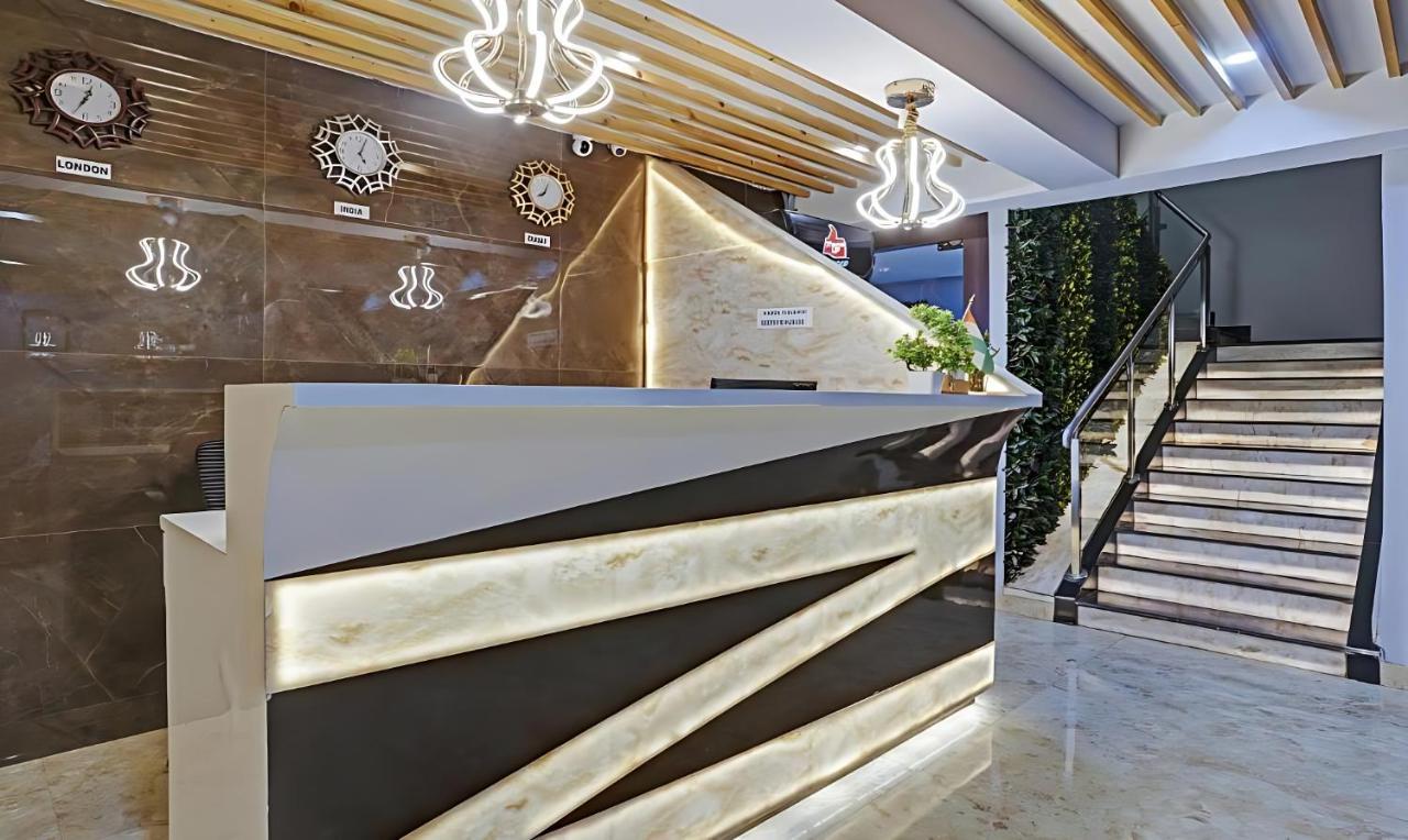 Zara Grand Hotel 4*