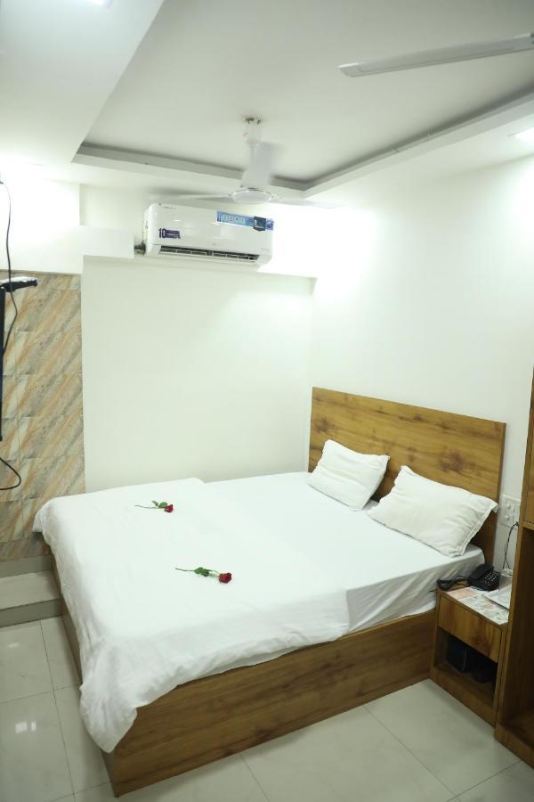 Shiv Leela Grand Mumbai