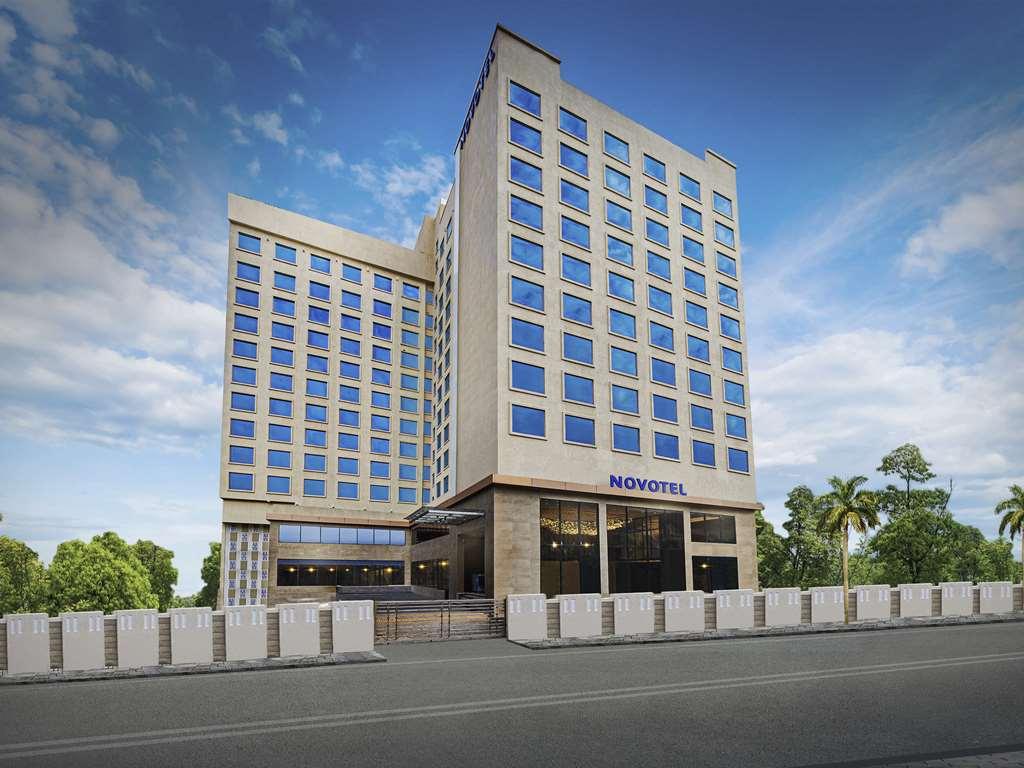 Hotel Novotel International Airport 5*