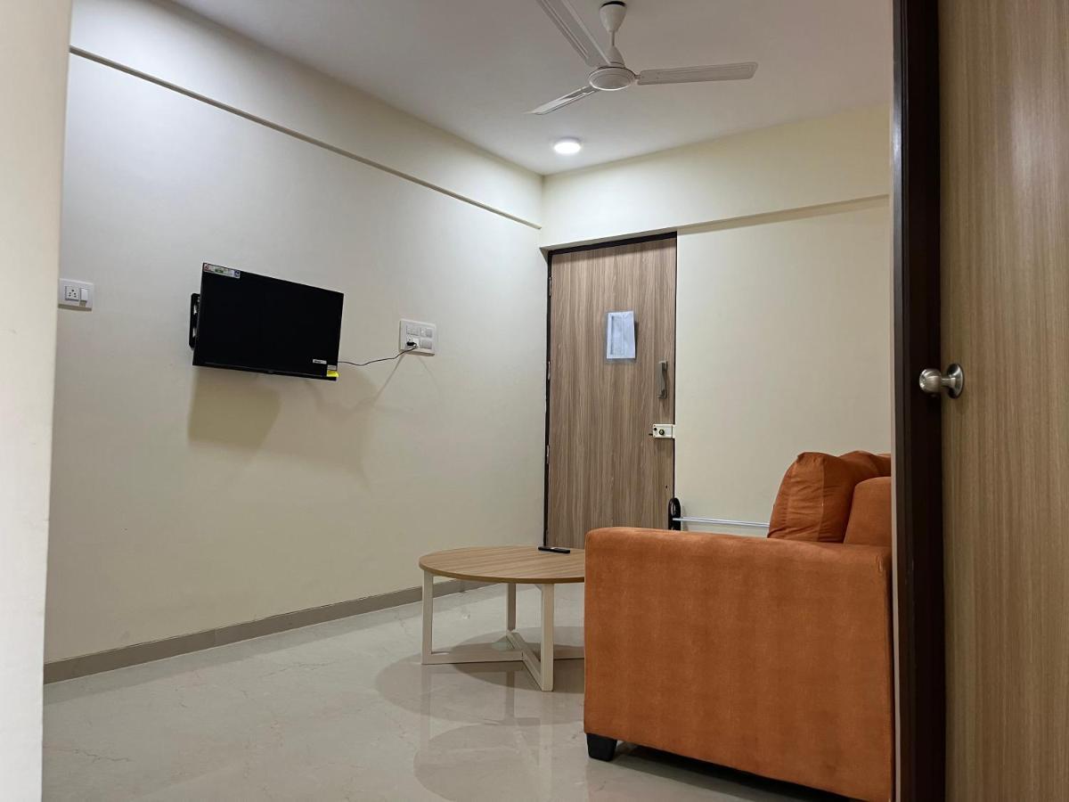 Apartment 3bhk Santacruz 802 *