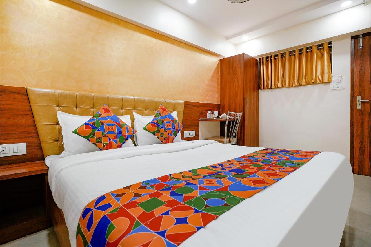 Fabexpress Alive - Nr Juhu Hotel