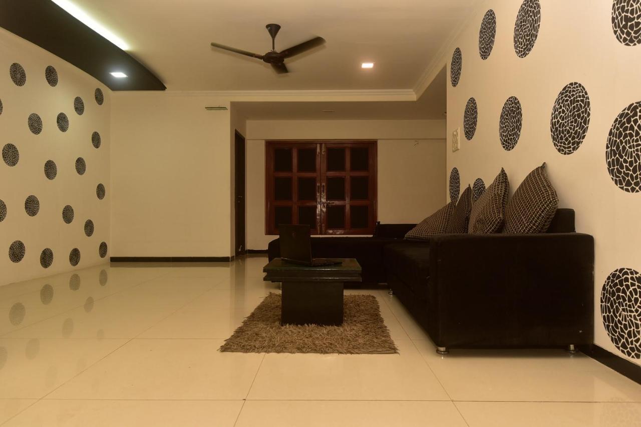 Hotel Oyo 19160 Dev Shelter Mumbai
